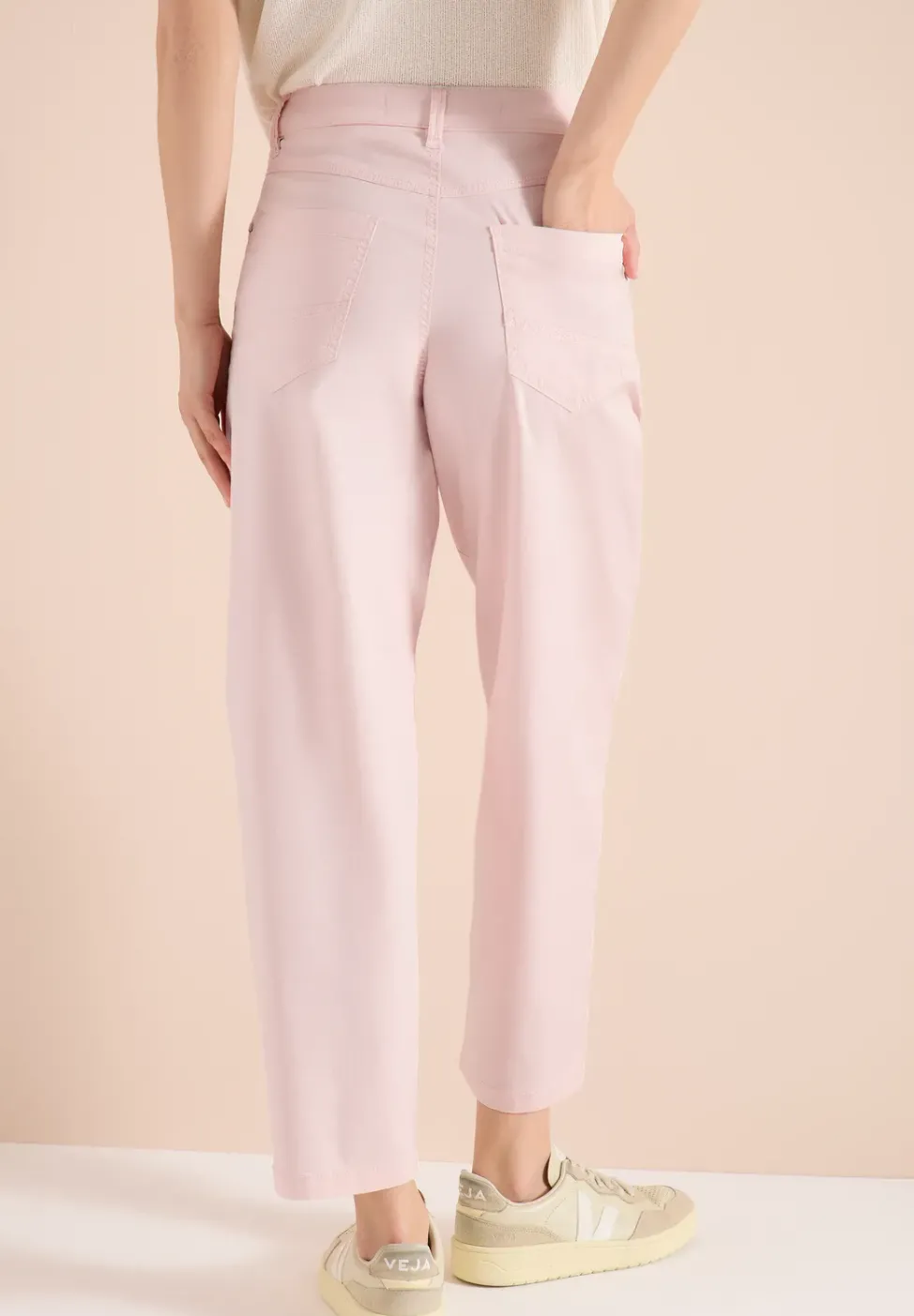 Mid Waist Barrel Leg Hose im Casual Fit