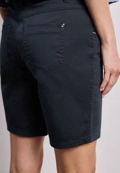 Mid Waist Bermuda in Satin-Optik