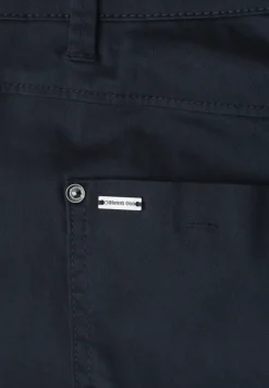Mid Waist Bermuda in Satin-Optik