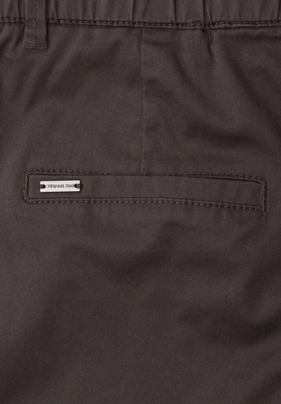 Mid Waist Chino Shorts im Casual Fit