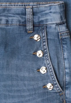 Mid Waist Jeansculotte mit Knopfdetails