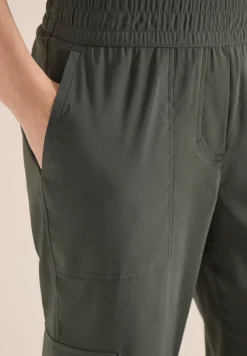 Mid Waist Slim Leg Hose im Cargo-Look