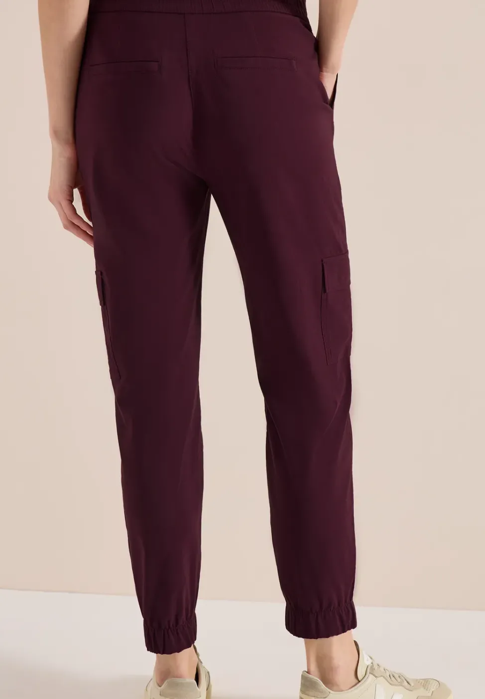 Mid Waist Slim Leg Hose im Cargo-Look
