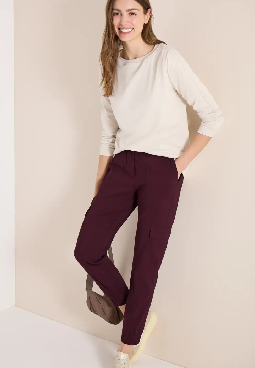 Mid Waist Slim Leg Hose im Cargo-Look