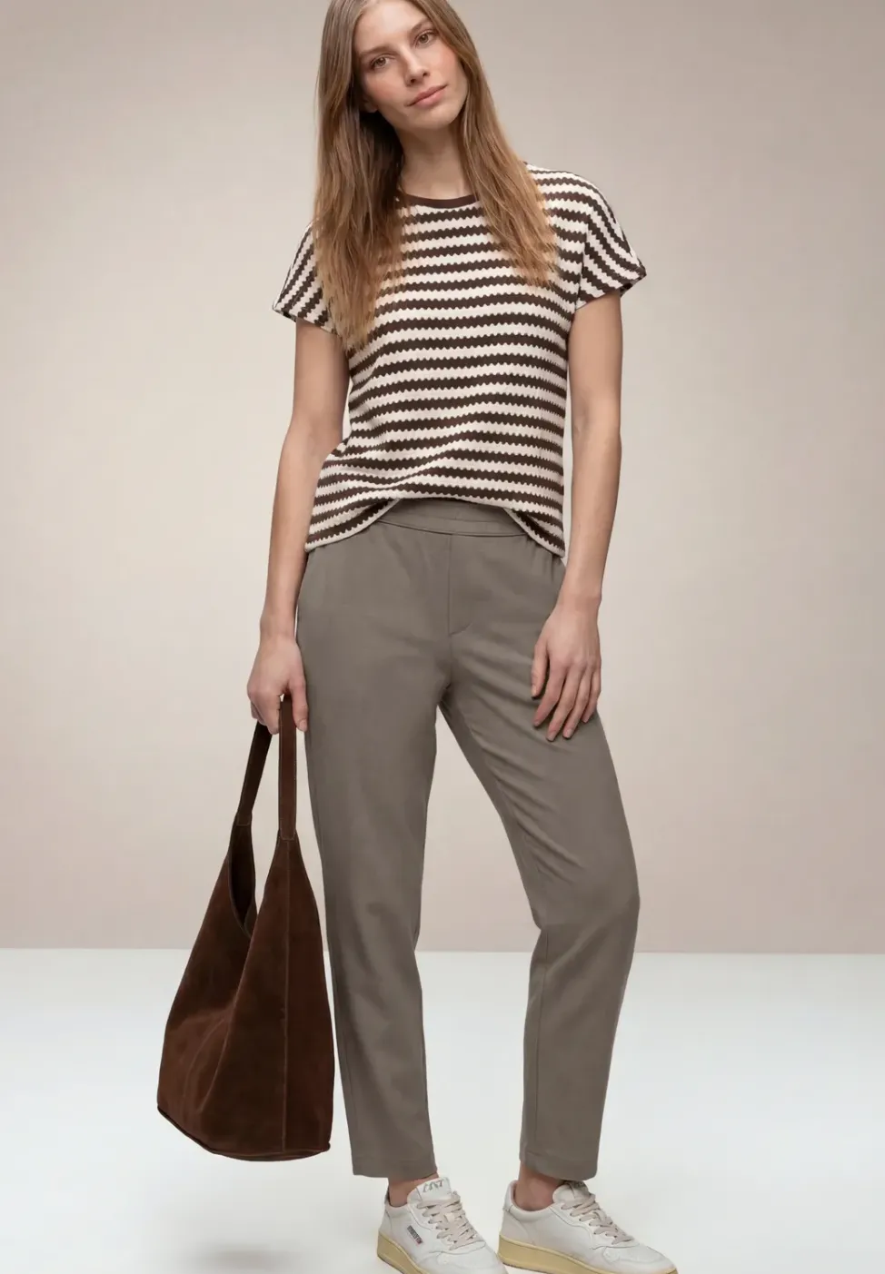 Mid Waist Slim Leg Hose im Loose Fit