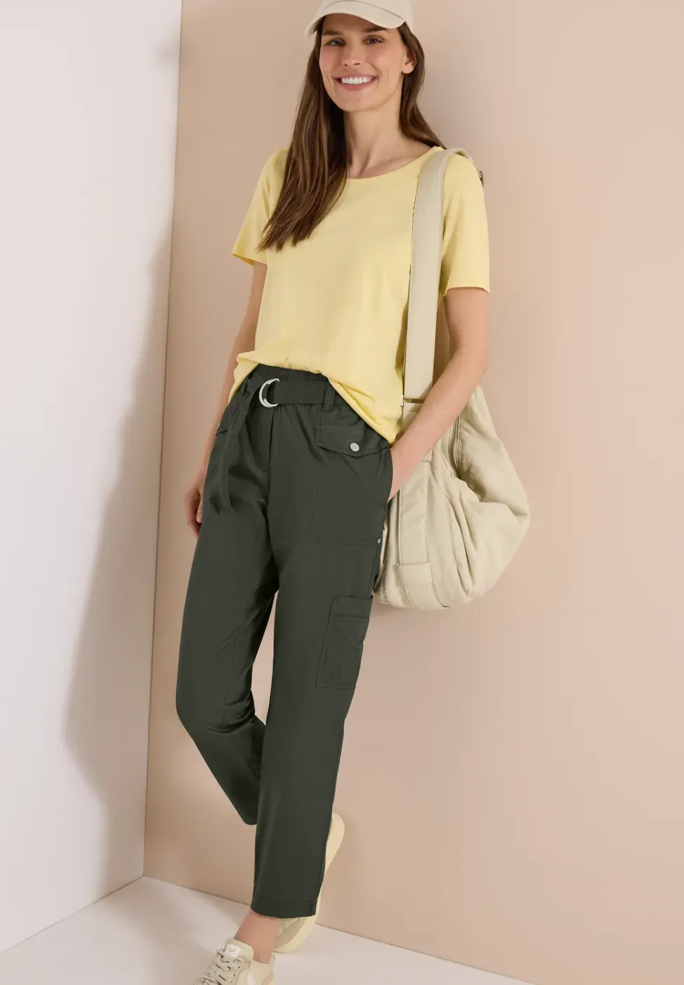 Mid Waist Slim Leg Hose im Loose Fit