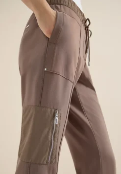 Mid Waist Slim Leg Hose im Casual Fit