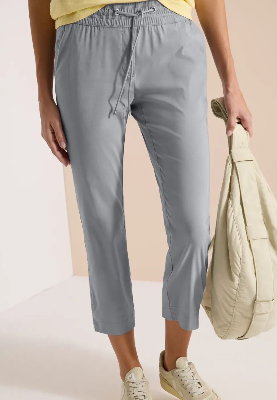 Mid Waist Slim Leg Hose im Casual Fit