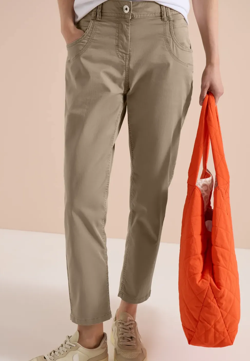Mid Waist Slim Leg Hose im Casual Fit