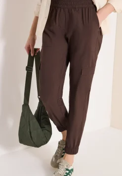 Mid Waist Slim Leg Hose im Cargo-Look