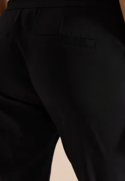 Mid Waist Slim Leg Hose im Casual Fit