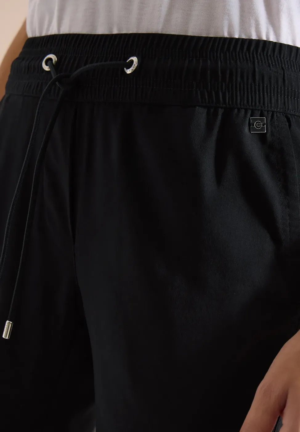 Mid Waist Slim Leg Hose im Casual Fit