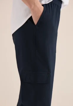 Mid Waist Slim Leg Hose im Cargo-Look