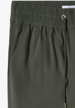 Mid Waist Slim Leg Hose im Casual Fit