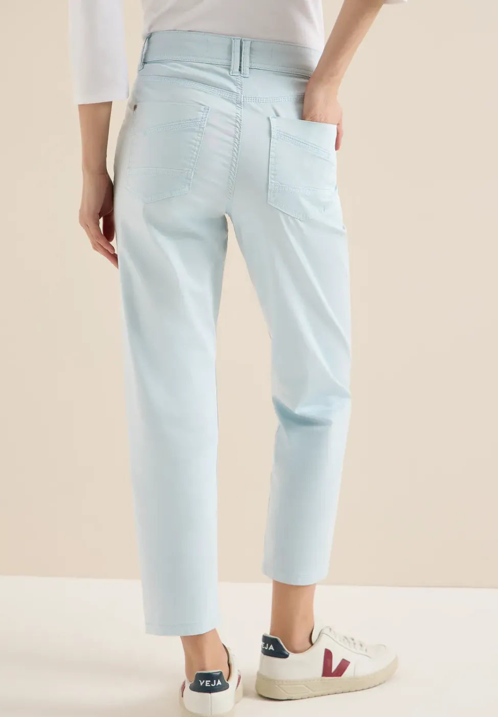 Mid Waist Slim Leg Hose im Casual Fit