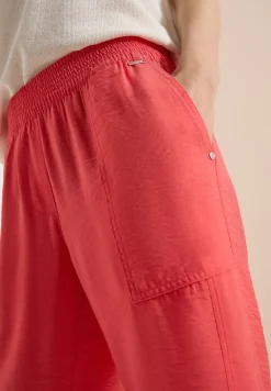 Mid Waist Slim Leg Hose im Loose Fit