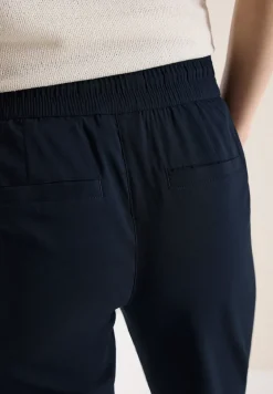 Mid Waist Slim Leg Hose im Casual Fit