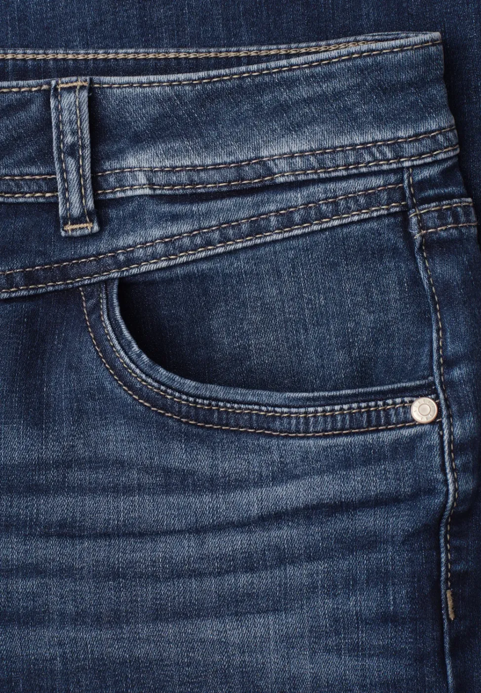 Mid Waist Straight Leg Jeans im Casual Fit