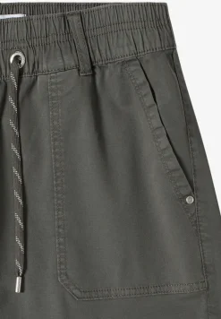 Mid Waist Straight Leg Shorts im Casual Fit