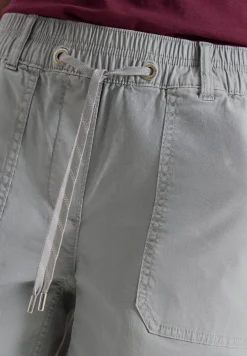 Mid Waist Straight Leg Shorts im Casual Fit