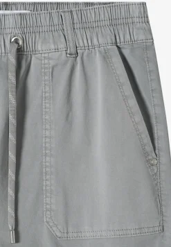 Mid Waist Straight Leg Shorts im Casual Fit