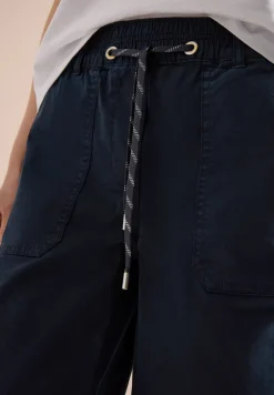 Mid Waist Straight Leg Shorts im Casual Fit