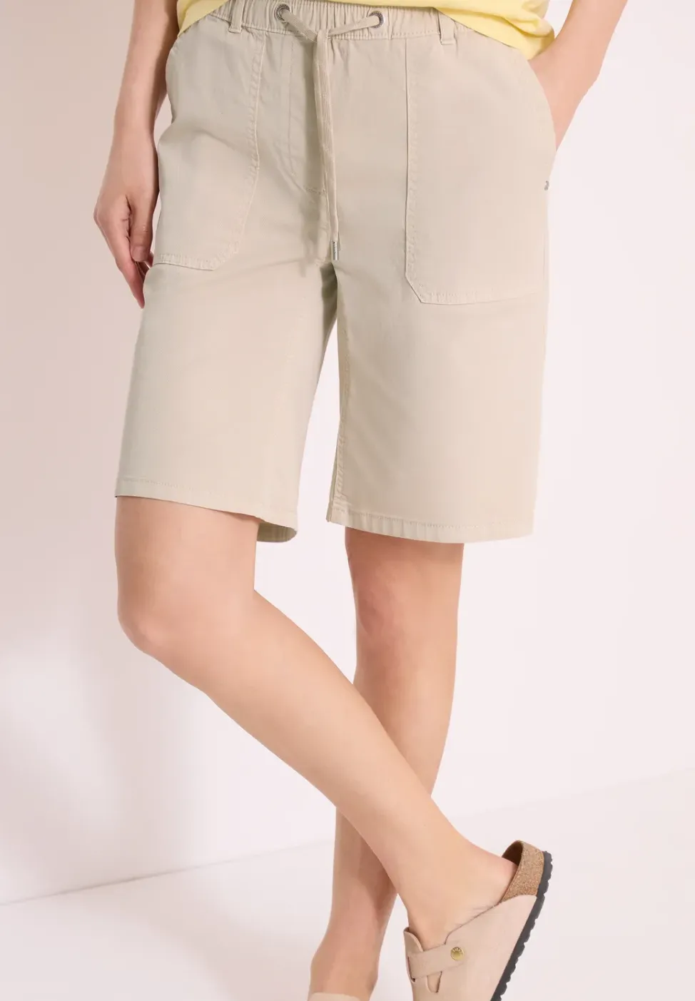 Mid Waist Straight Leg Shorts im Casual Fit