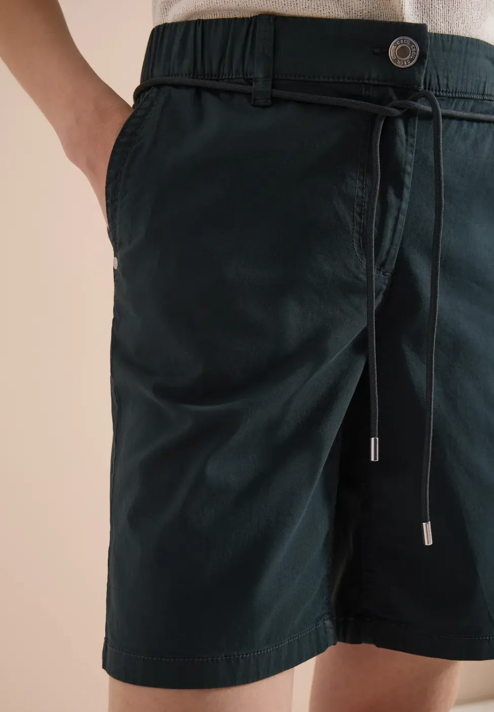 Mid Waist Wide Leg Shorts im Loose Fit