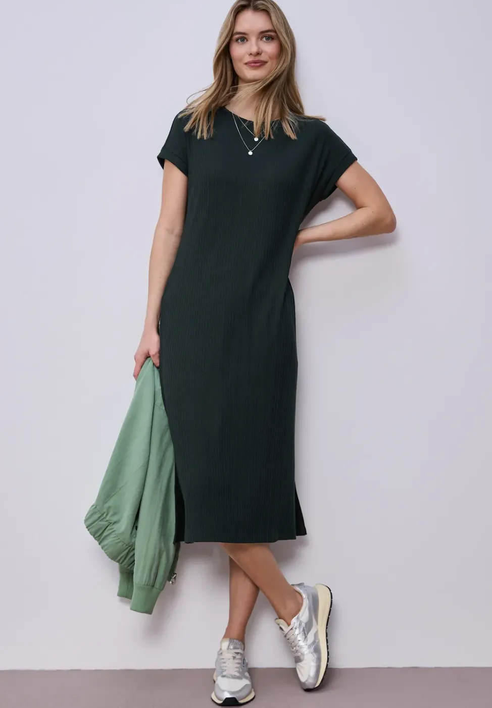 Midi-Kleid aus Jersey in Rippstruktur