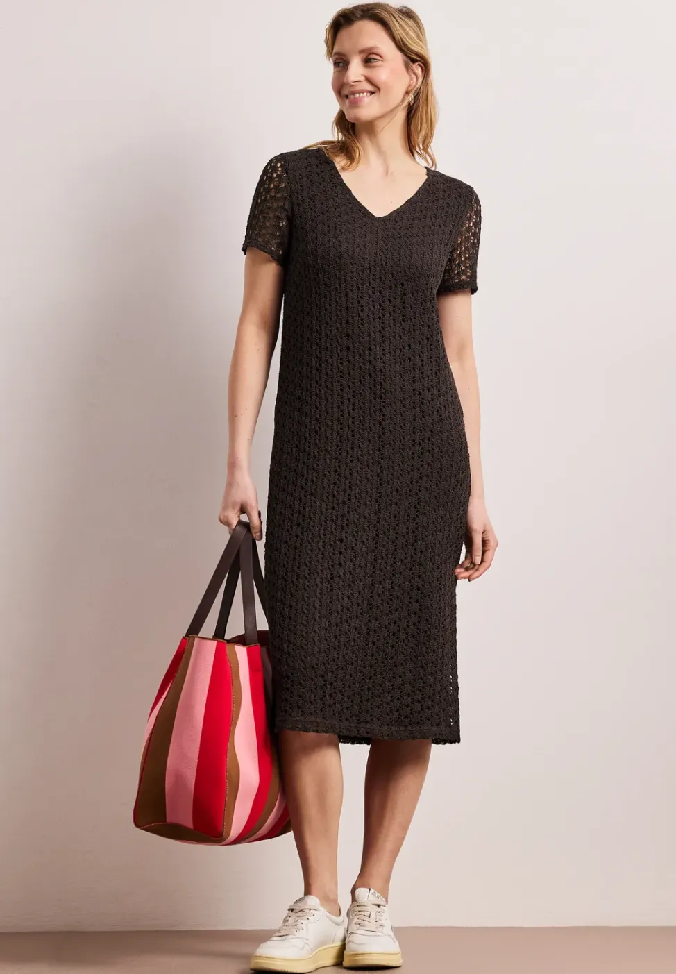 Midi-Kleid aus Spitze in Unifarbe