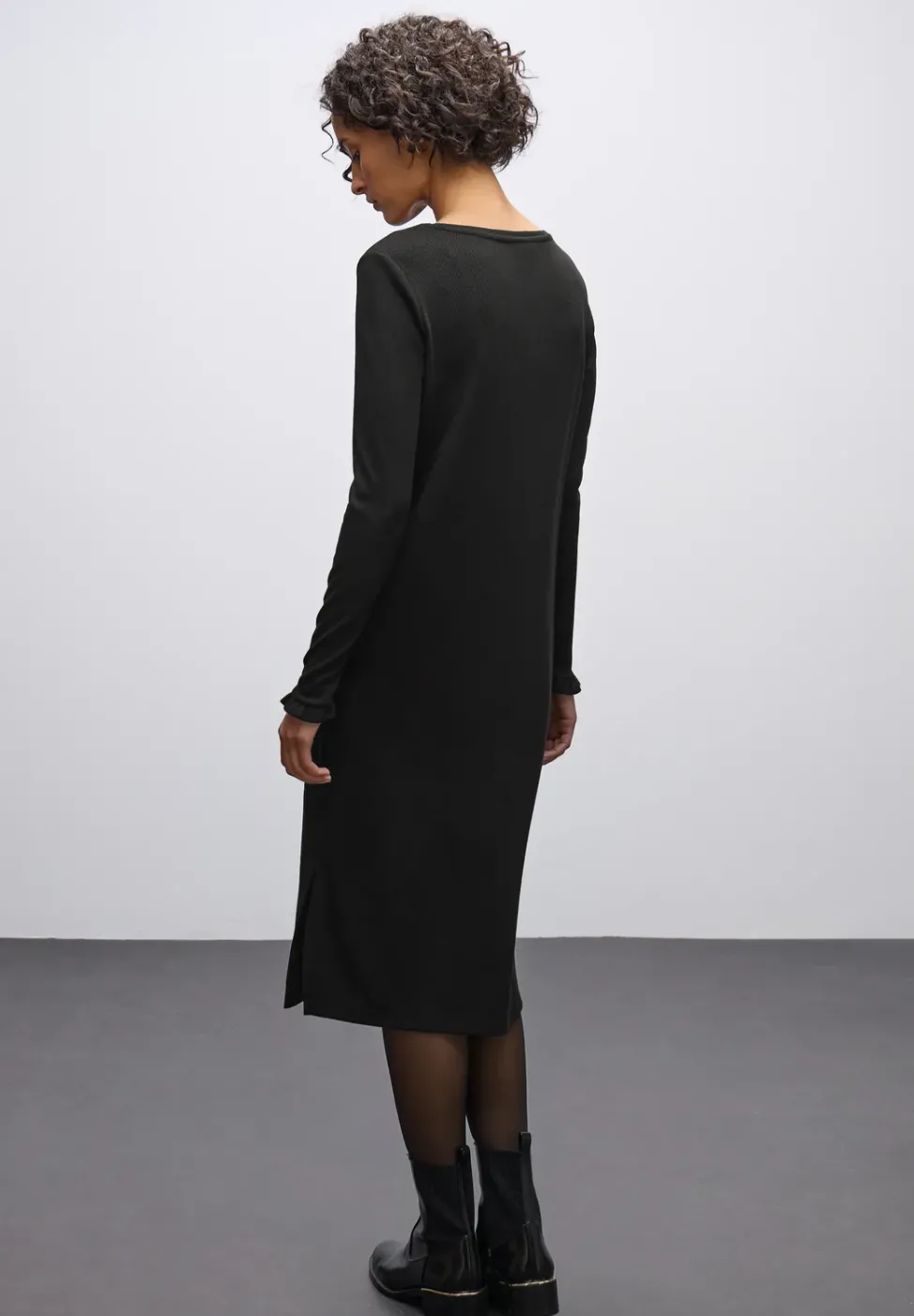 Midi-Kleid in Rippstruktur