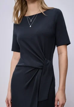 Midi-Kleid mit Knotendetail
