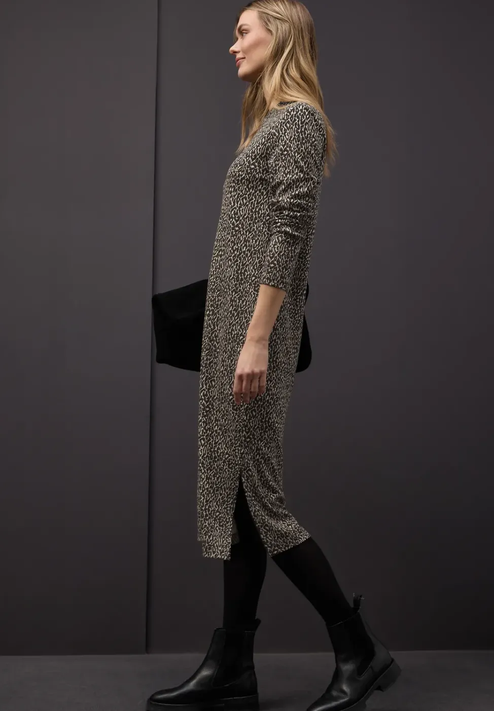 Midi-Kleid mit Leo-Muster