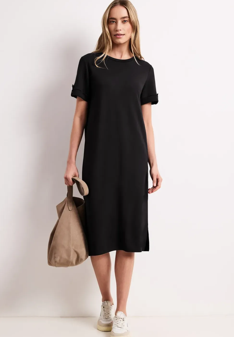 Midi-Kleid mit Rundhals und Knöpfen