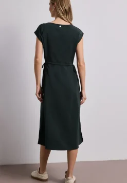Midi-Kleid mit U-Boot-Ausschnitt