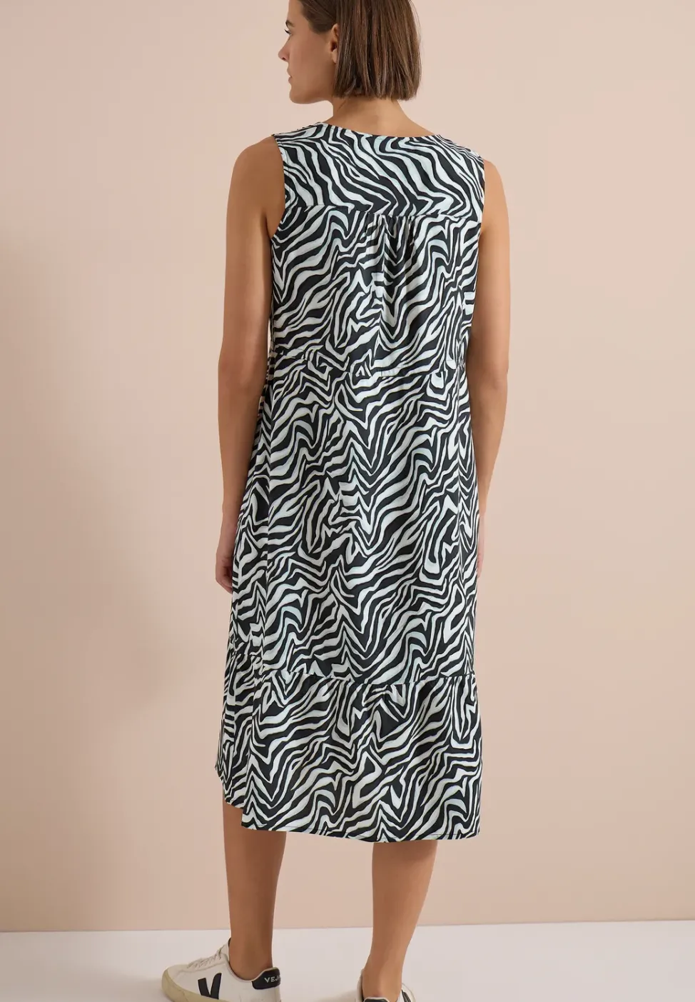 Midikleid mit V-Neck und Zebraprint