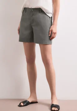 Mid Waist Chino Shorts im Casual Fit