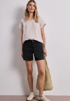 Mid Waist Chino Shorts im Casual Fit