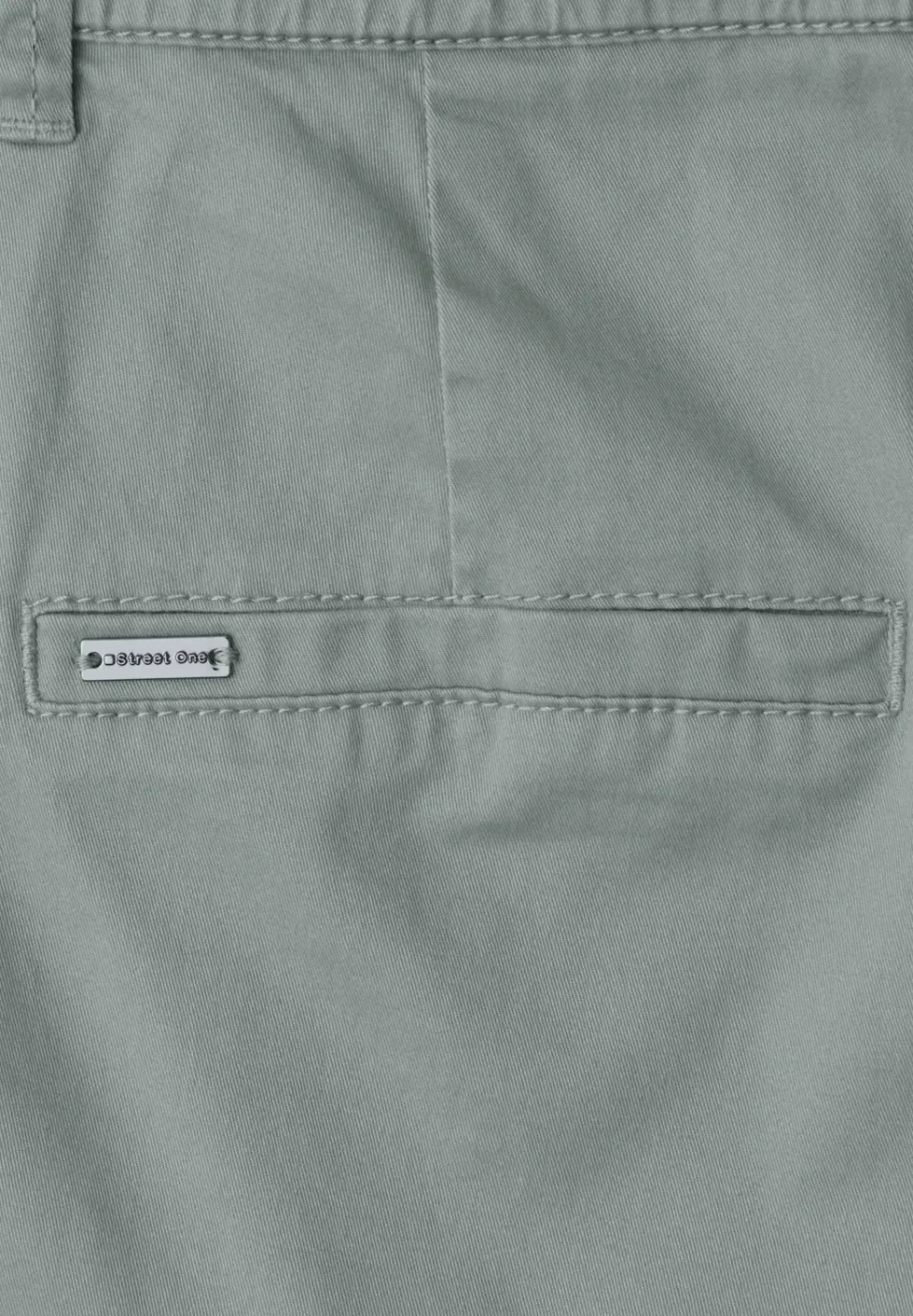 Mid Waist Chino Shorts im Casual Fit