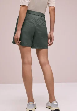 Mid Waist Chino Shorts im Casual Fit