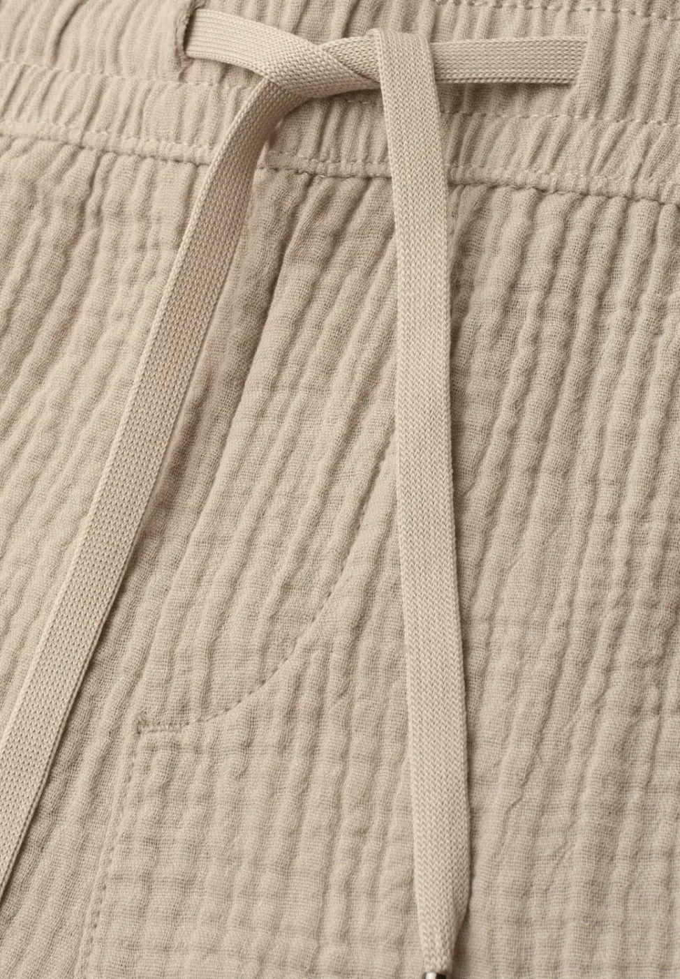 Mid Waist Shorts aus Musselinstoff