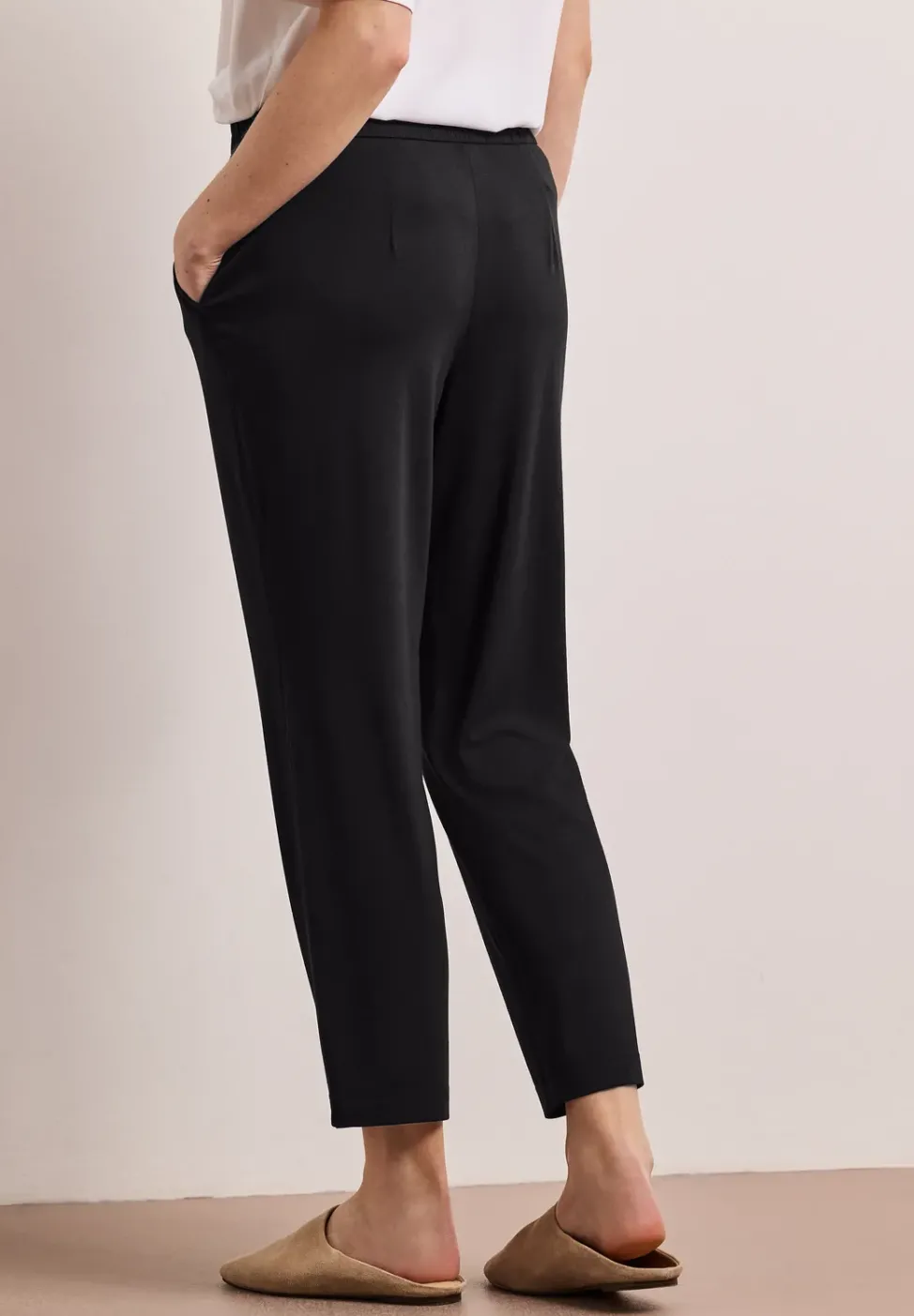 Mid Waist Slim Leg Hose im Loose Fit