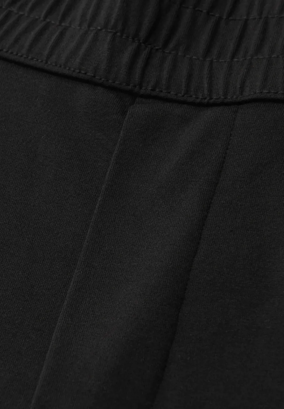 Mid Waist Slim Leg Hose im Loose Fit