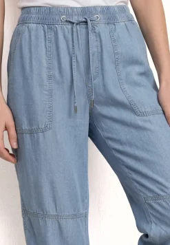 Mid Waist Slim Leg Hose im Washed-Look