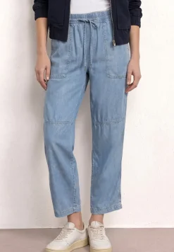 Mid Waist Slim Leg Hose im Washed-Look