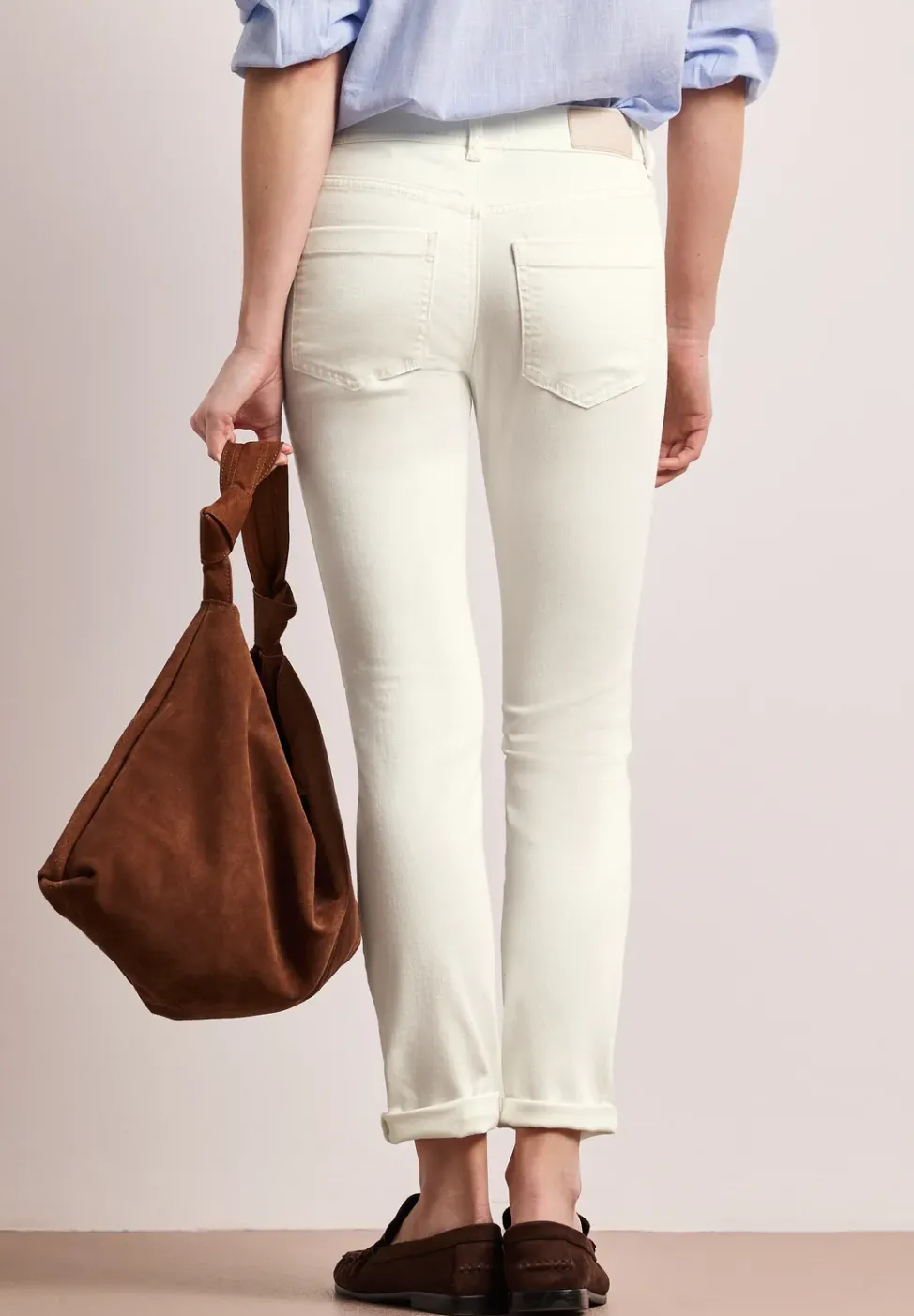 Mid Waist Slim Leg Jeans im Casual Fit