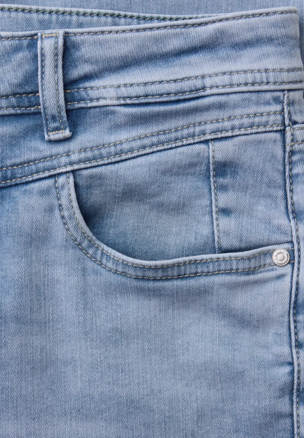 Mid Waist Slim Leg Jeans mit Turn-Up