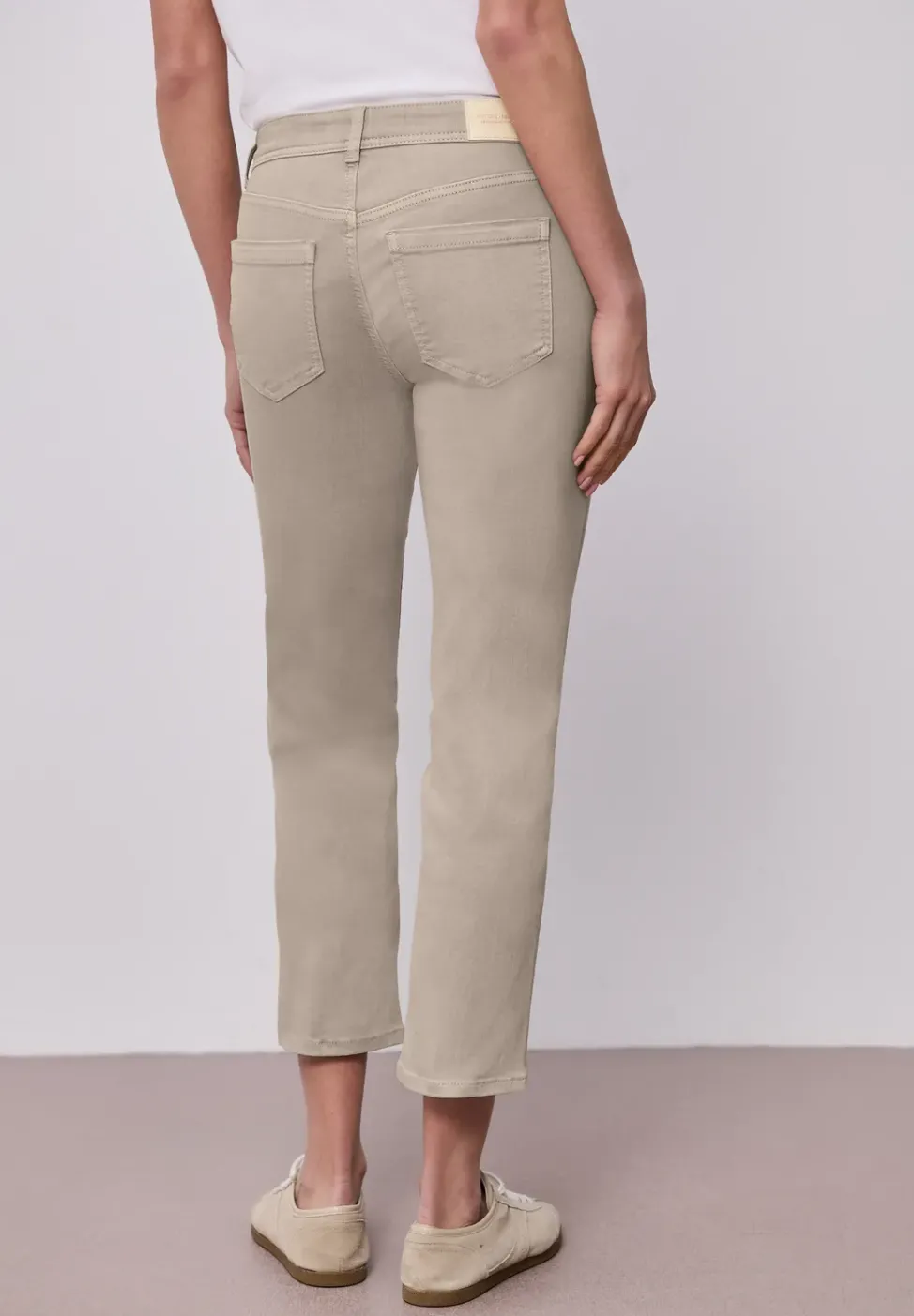 Mid Waist Straight Leg Jeans im Slim Fit