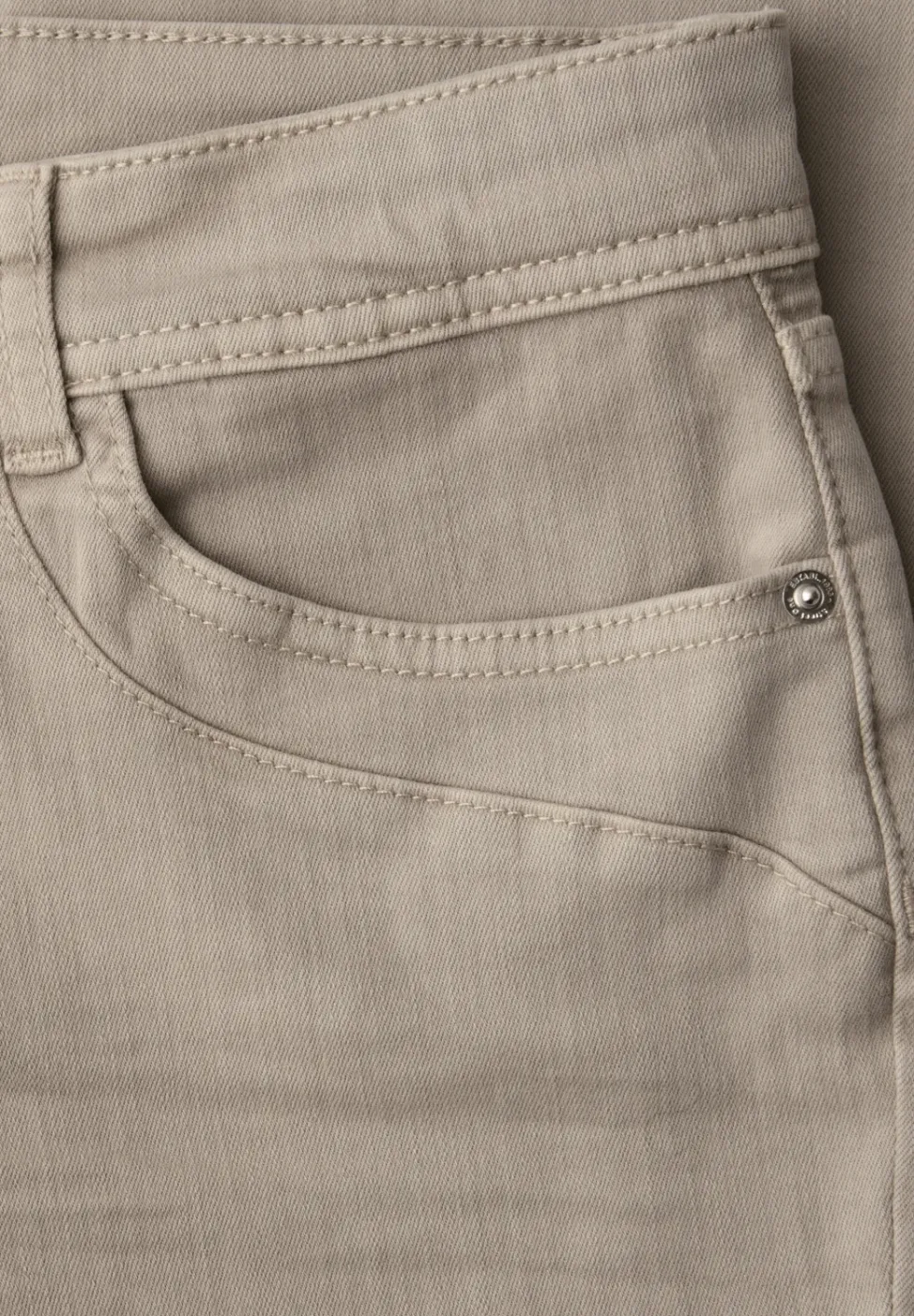 Mid Waist Straight Leg Jeans im Slim Fit