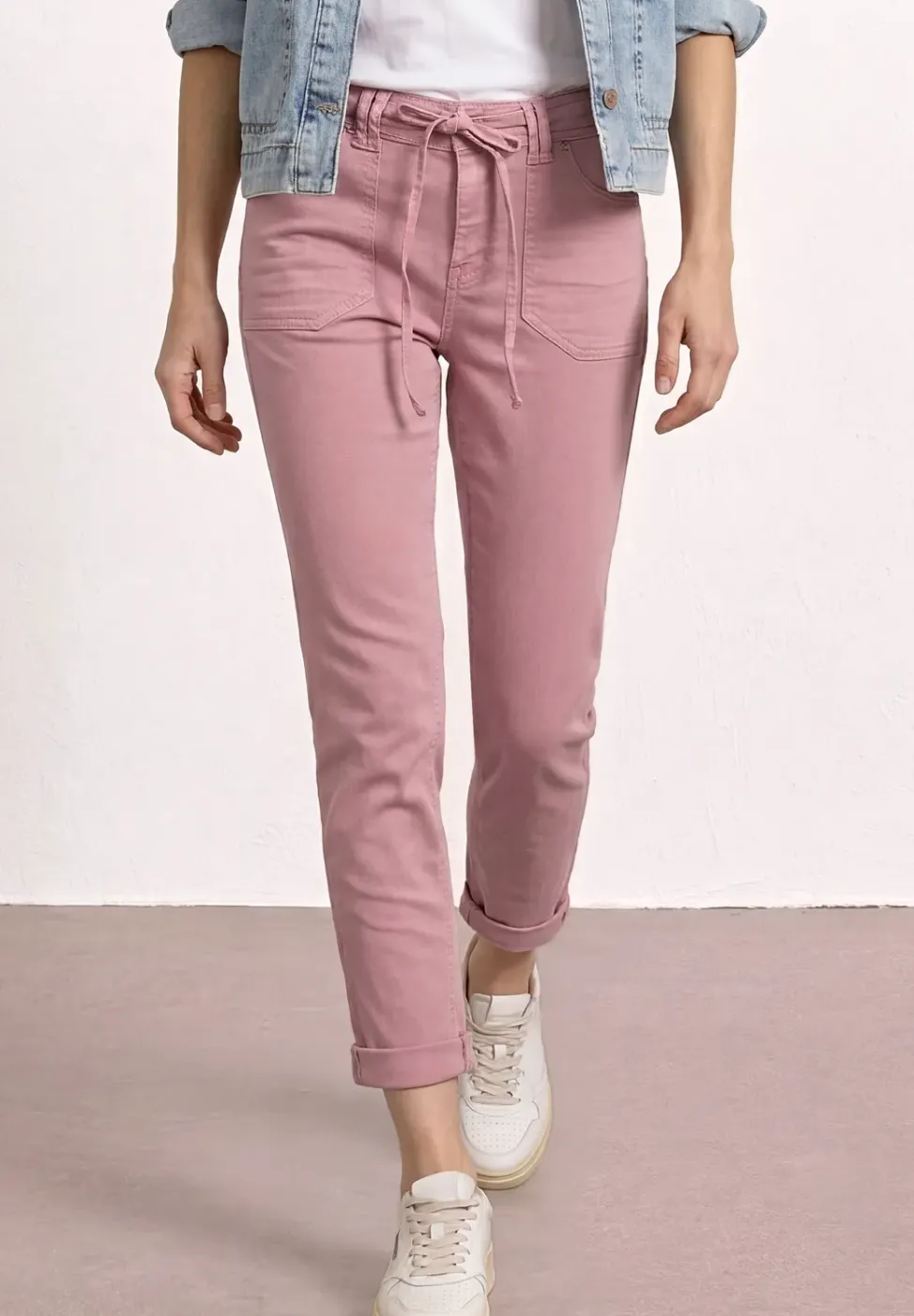 Mid Waist Tapered Leg Jeans im Loose Fit